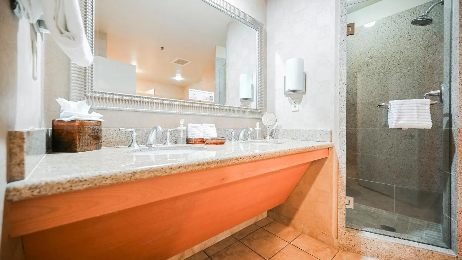 Stripviewsuites At Platinum Las Vegas